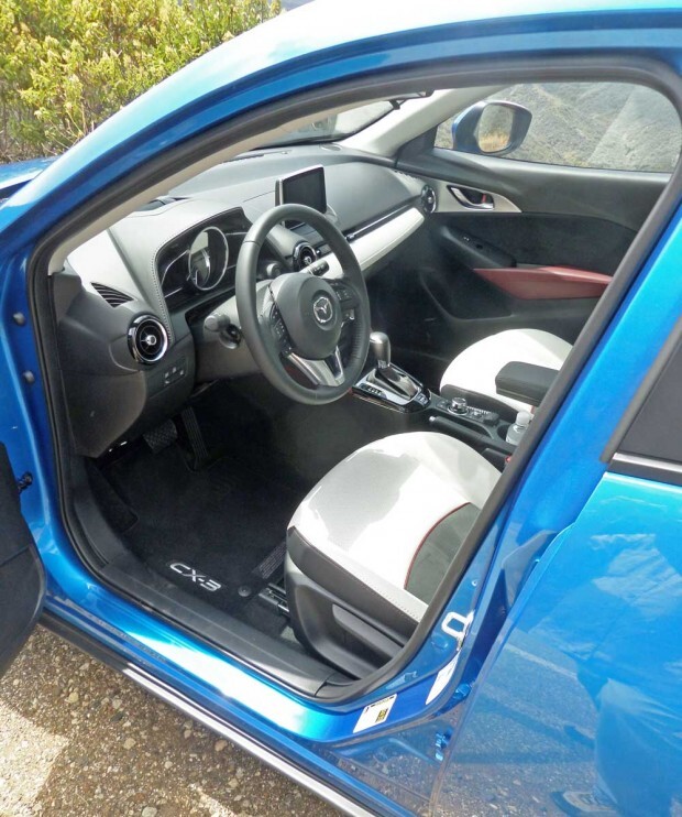 2016 Mazda-CX-3 front seat
