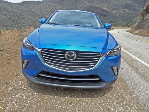2016 Mazda-CX-3 front grille