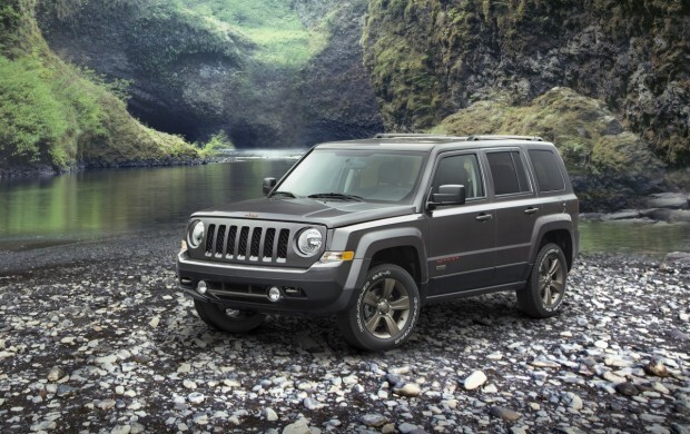 2016_Jeep_Patriot_75th