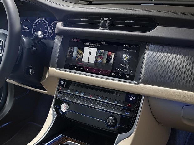 2016 Jaguar XF Portfolio interior