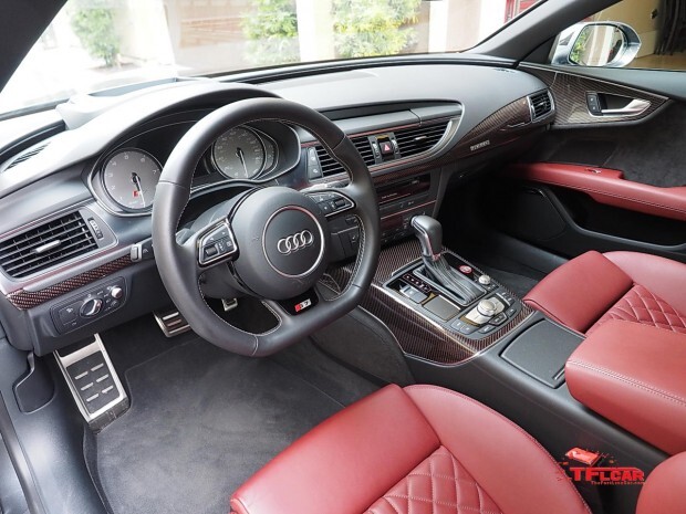 2016 Audi S7 interior