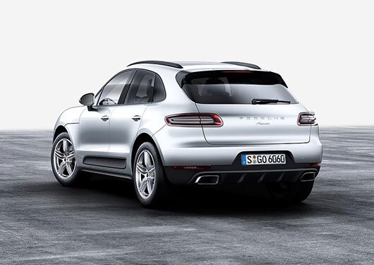 2017 Porsche Macan Rear Angle