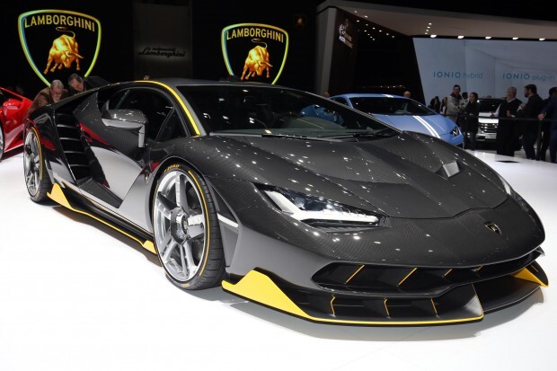 Lamborghini Centenario front 3/4