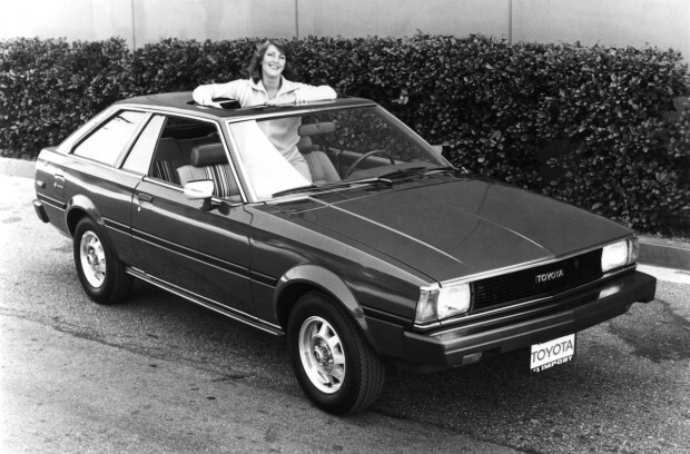 4thGen_Toyota_Corolla_1979_1983_Liftback_SR5