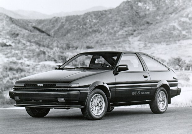 5thGen_Toyota_Corolla_1984_1987_GT_S_Liftback