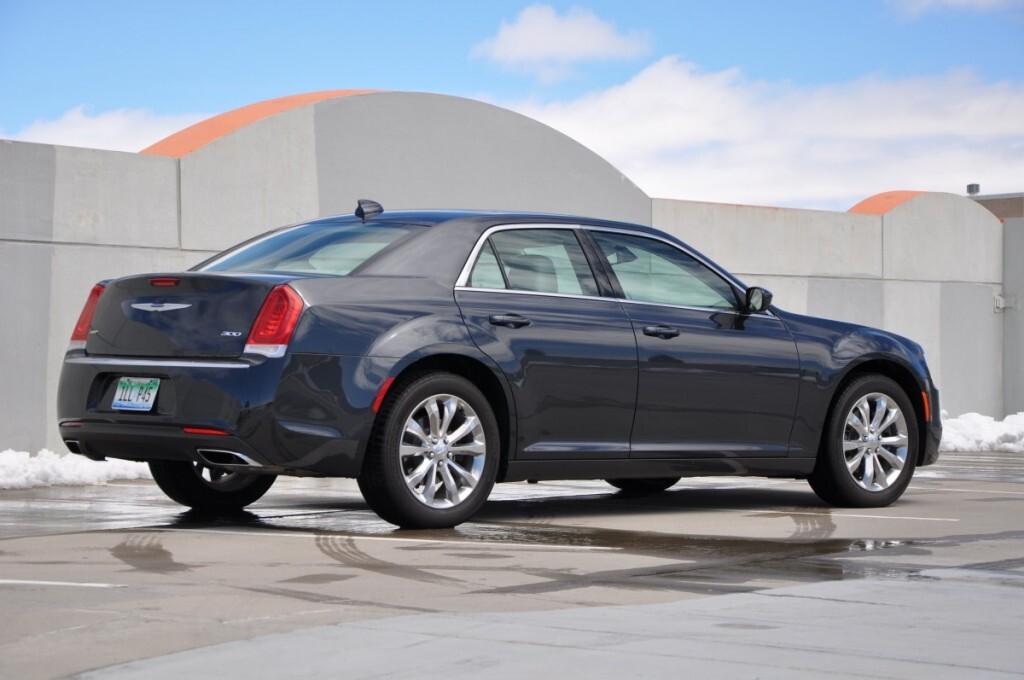 Chrysler_300_rr