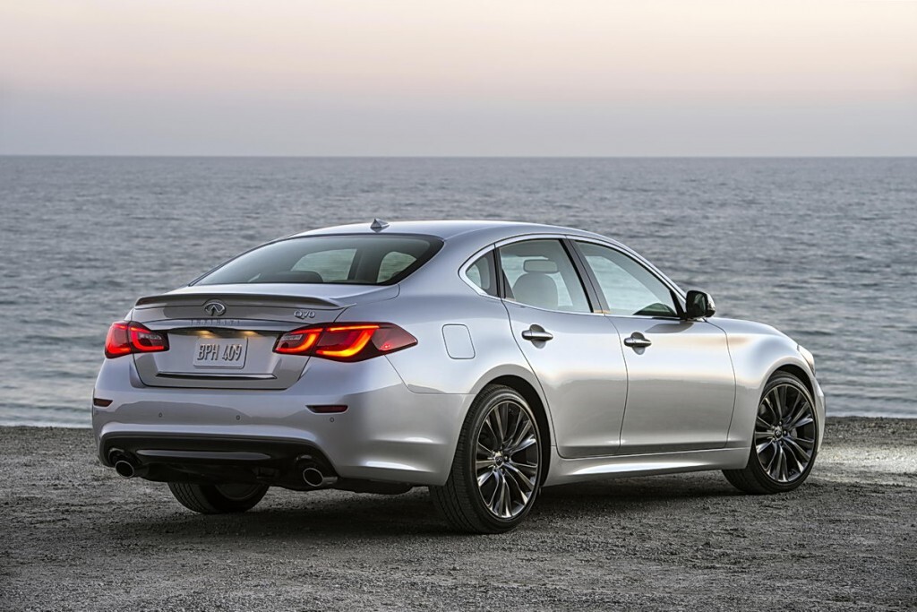 2016 Infiniti Q70 Premium Select Edition