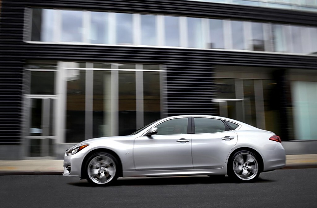 2016 infiniti q70