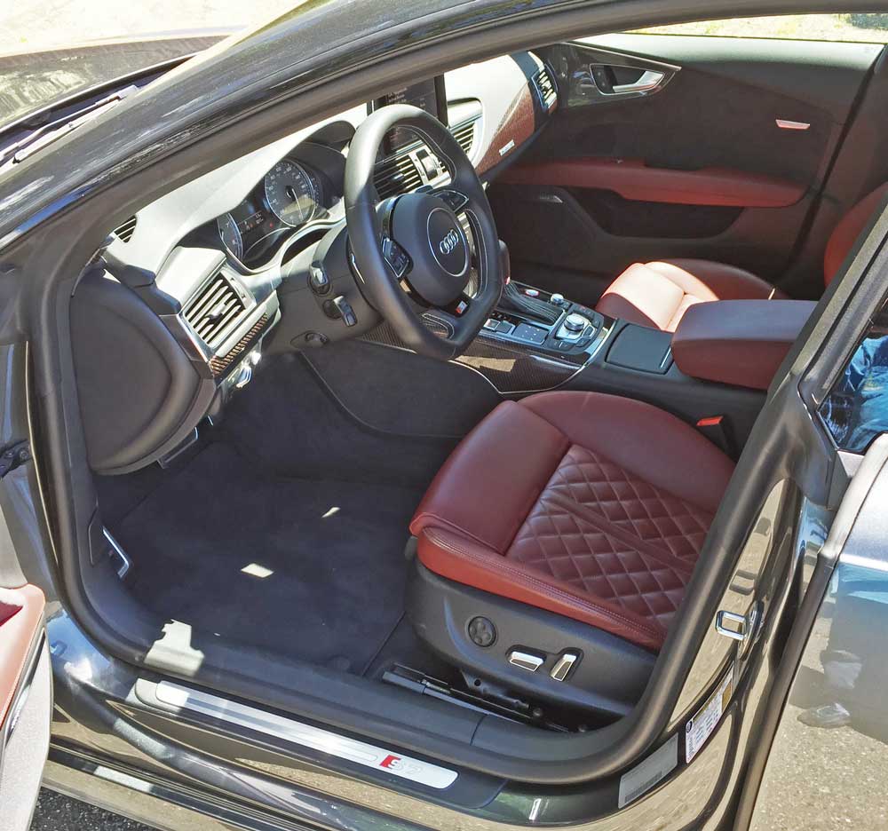 Audi-S7-Int