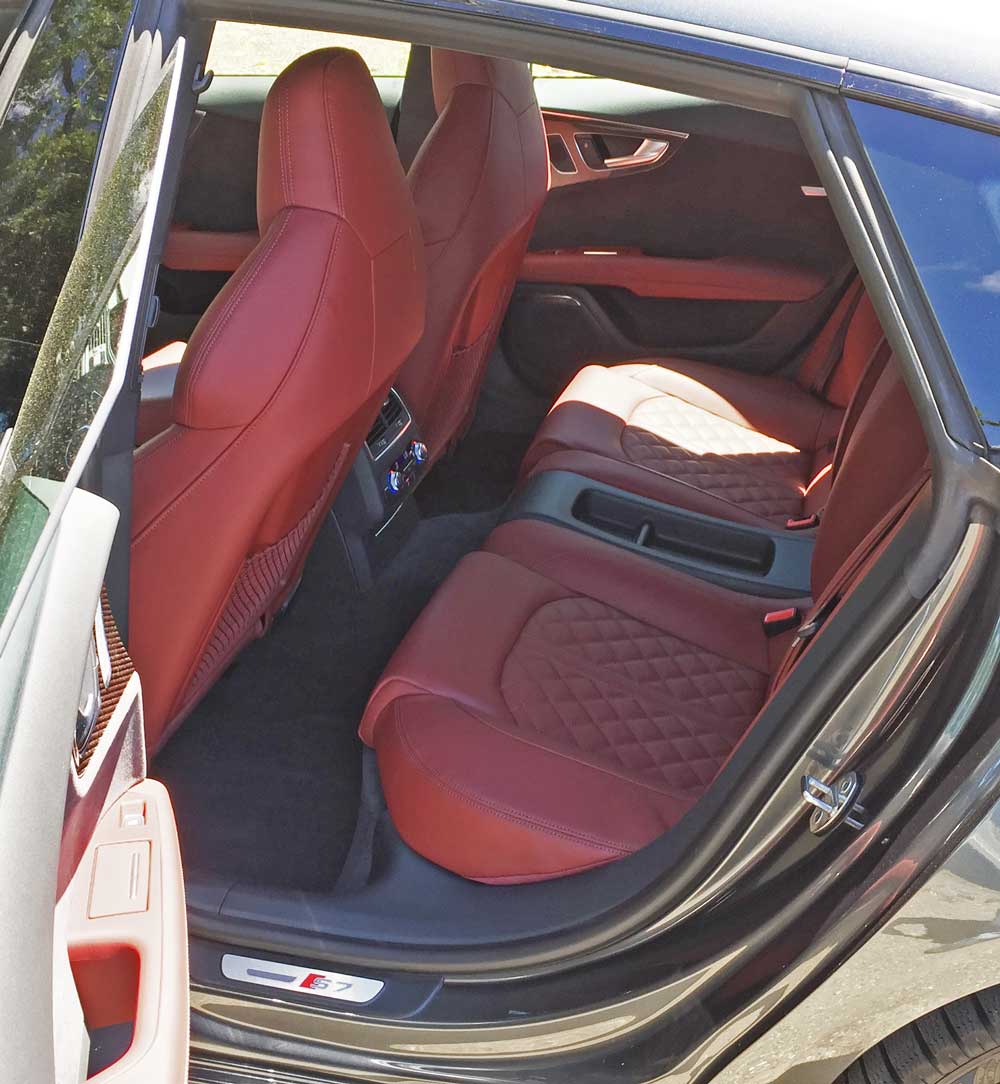 Audi-S7-RInt