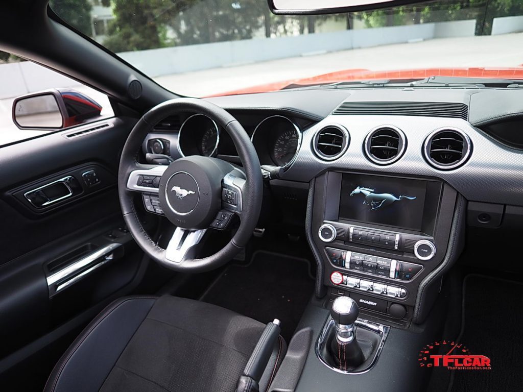 2016 Ford Mustang GT Convertible interior