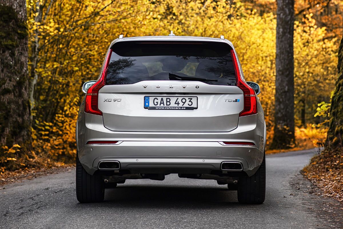 Volvo XC90 T8 Twin Engine with Polestar Performance Optimisation