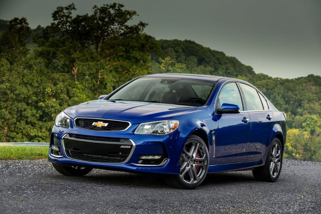 The 2016 Chevrolet SS sedan features several exterior enhancements that reinforce its commanding presence on the road. A revised front fascia features new, vertical ducts at the outer edges to direct airflow over the front wheel openings to improve aerodynamic efficiency. The fascia also incorporates new LED signature lighting, while new, functional hood vents and new-design 19-inch cast-aluminum wheels contribute to a stronger appearance for the rear-drive sports sedan.