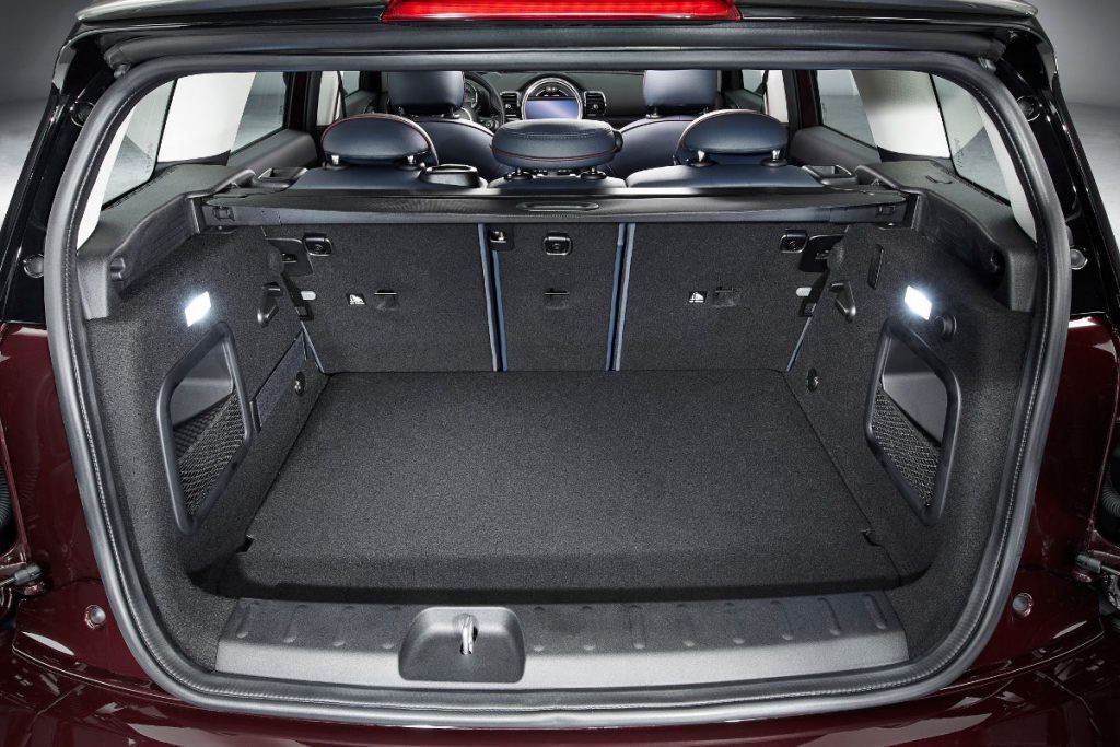 Mini_Clubman_trunk