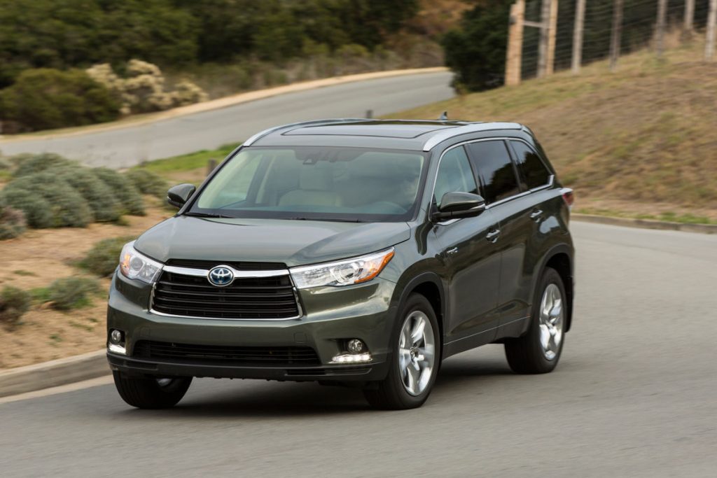 2014_Toyota_Highlander_Hybrid_Platinum_001