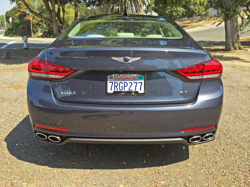 genesis-g80-tail