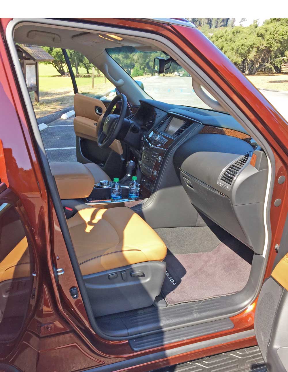 Nissan-Armada-Platinum-Int