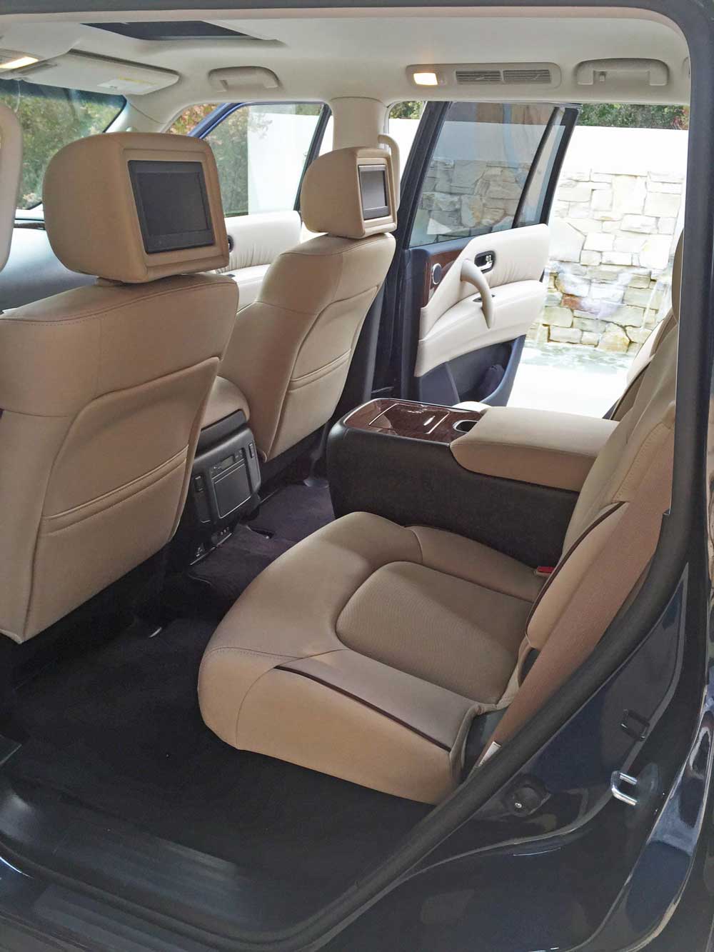 Nissan-Armada-Platinum-RInt