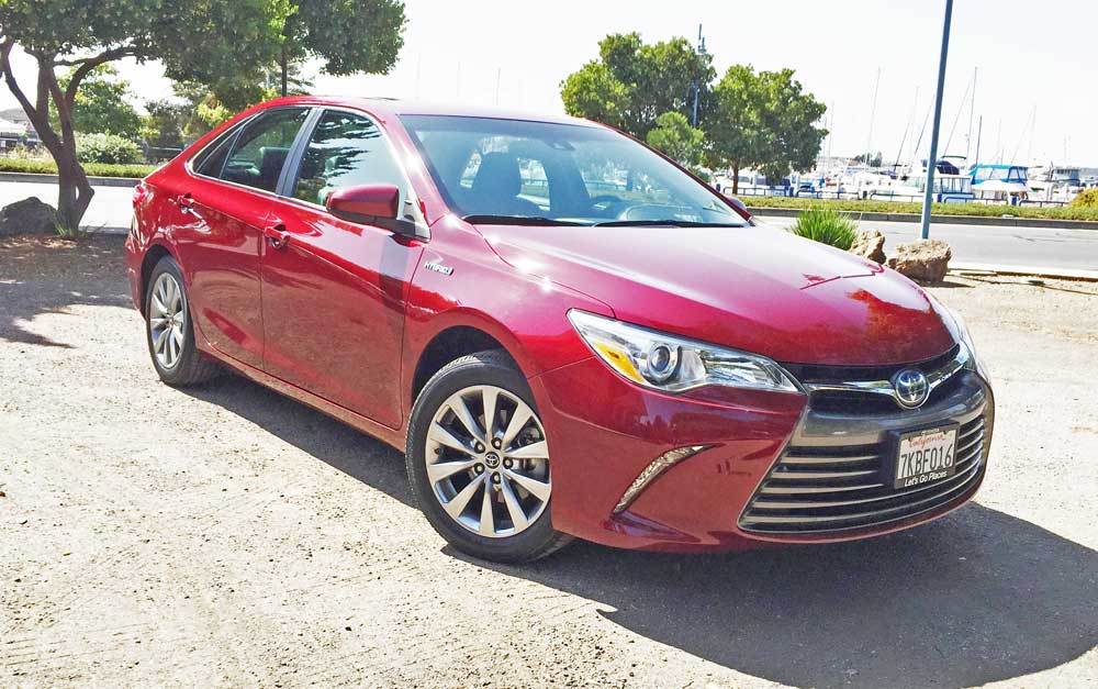toyota-camry-xle-hybrid-rsf
