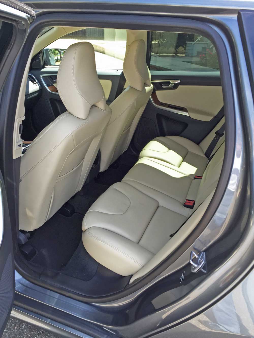 Volvo-XC60-T6-RInt