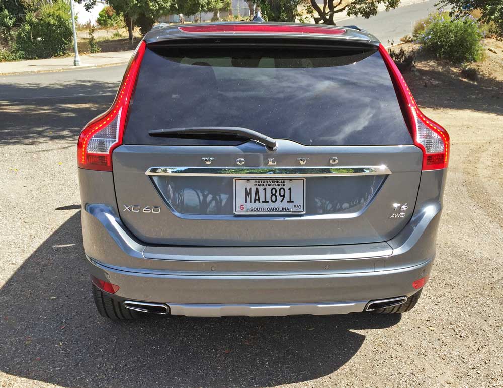 Volvo-XC60-T6-Tail
