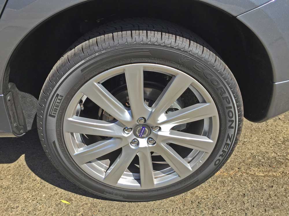 Volvo-XC60-T6-Whl