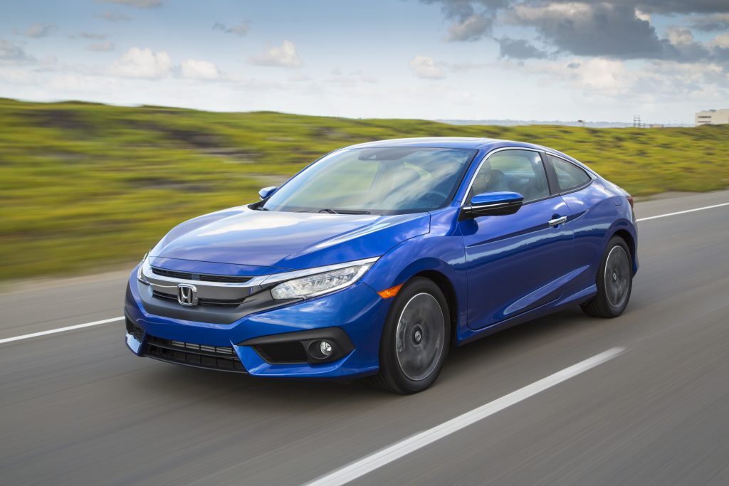 2017 Honda Civic Coupe rolling