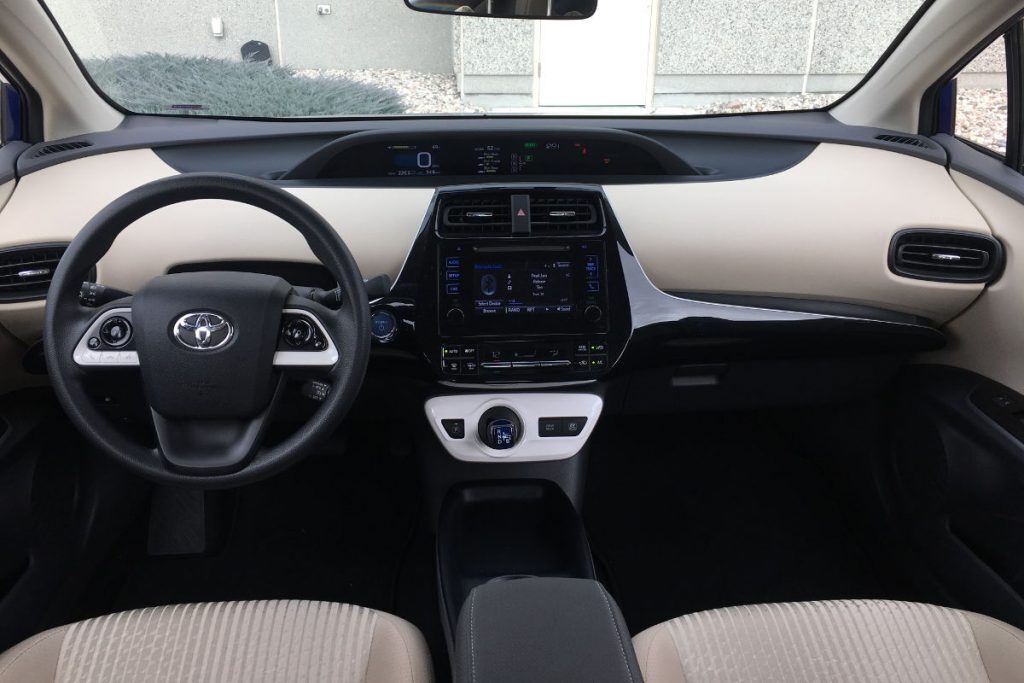 2016_toyota_prius_two_eco_3