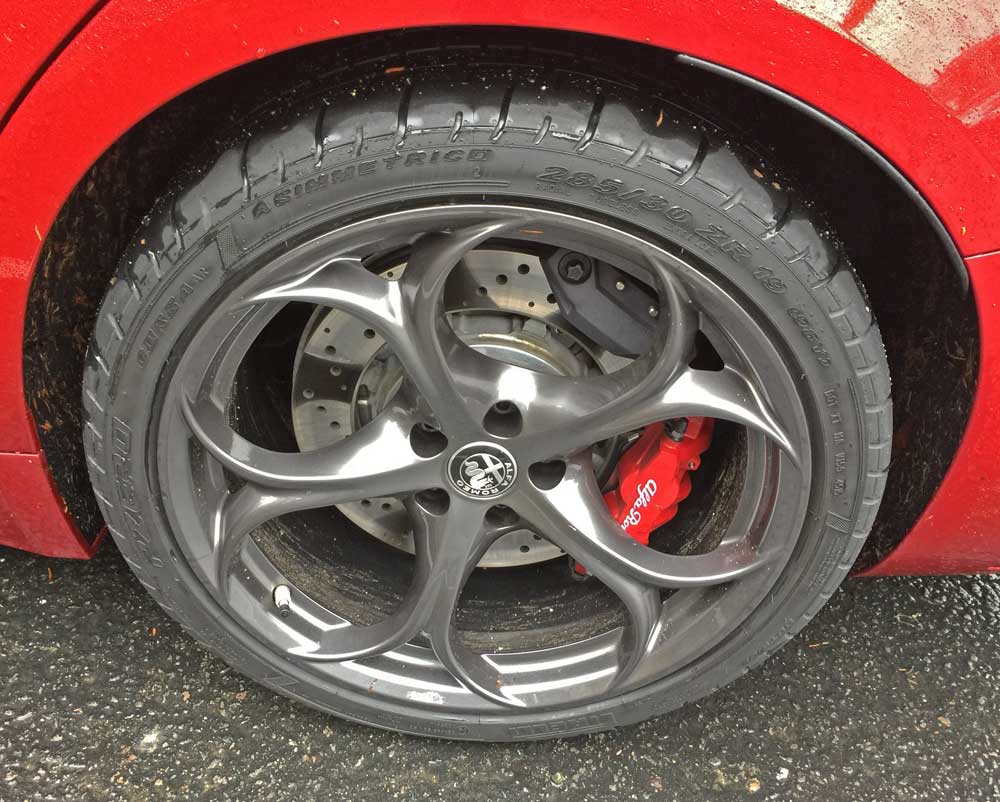 alfa-romeo-giulia-quadrifoglio-whl