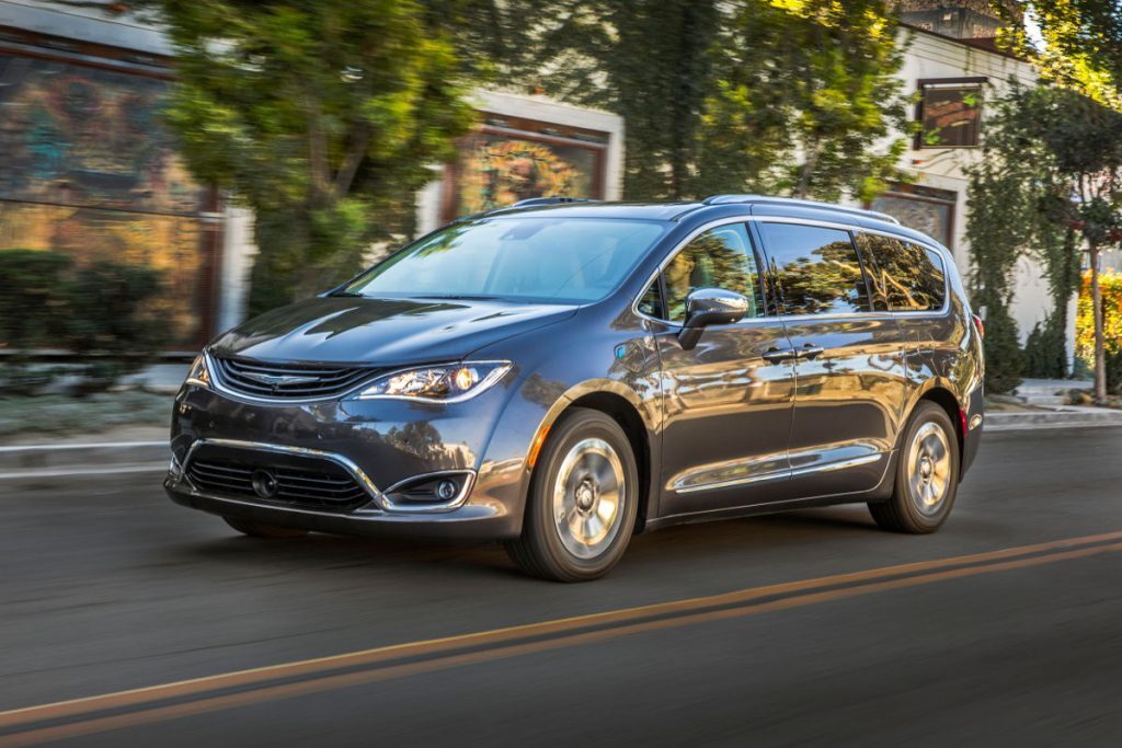 Will Chrysler Get the Ax? 2017 Chrysler Pacifica Hybrid