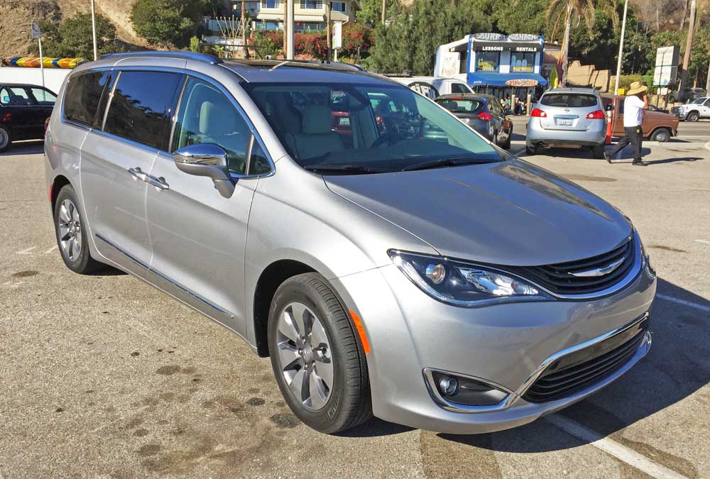 chrysler-pacifica-hybrid-rsf