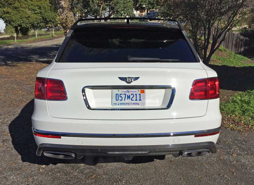 Bentley-Bentayga-Tail