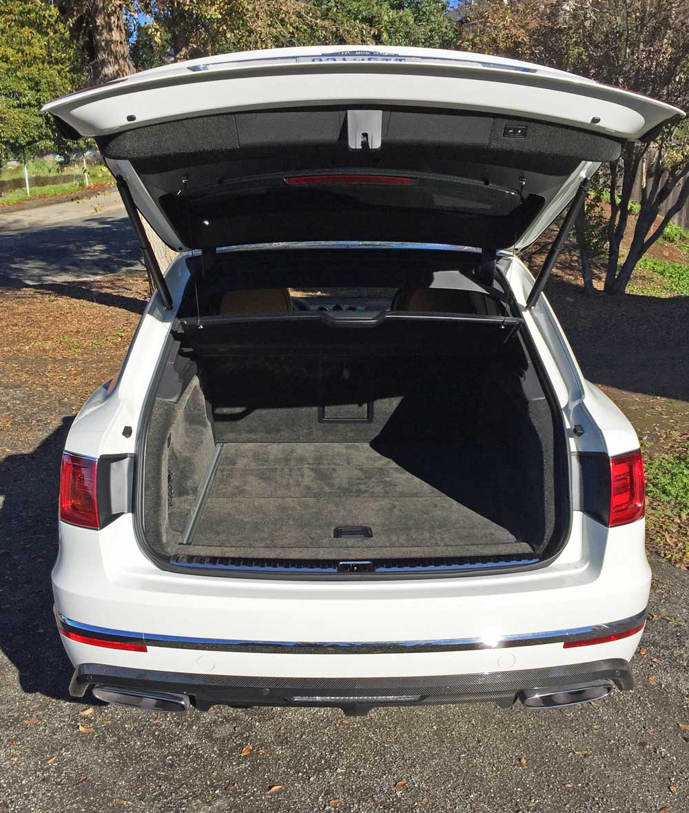 Bentley-Bentayga-Trnk
