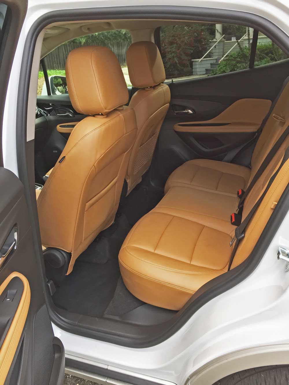 Buick-Encore-RInt