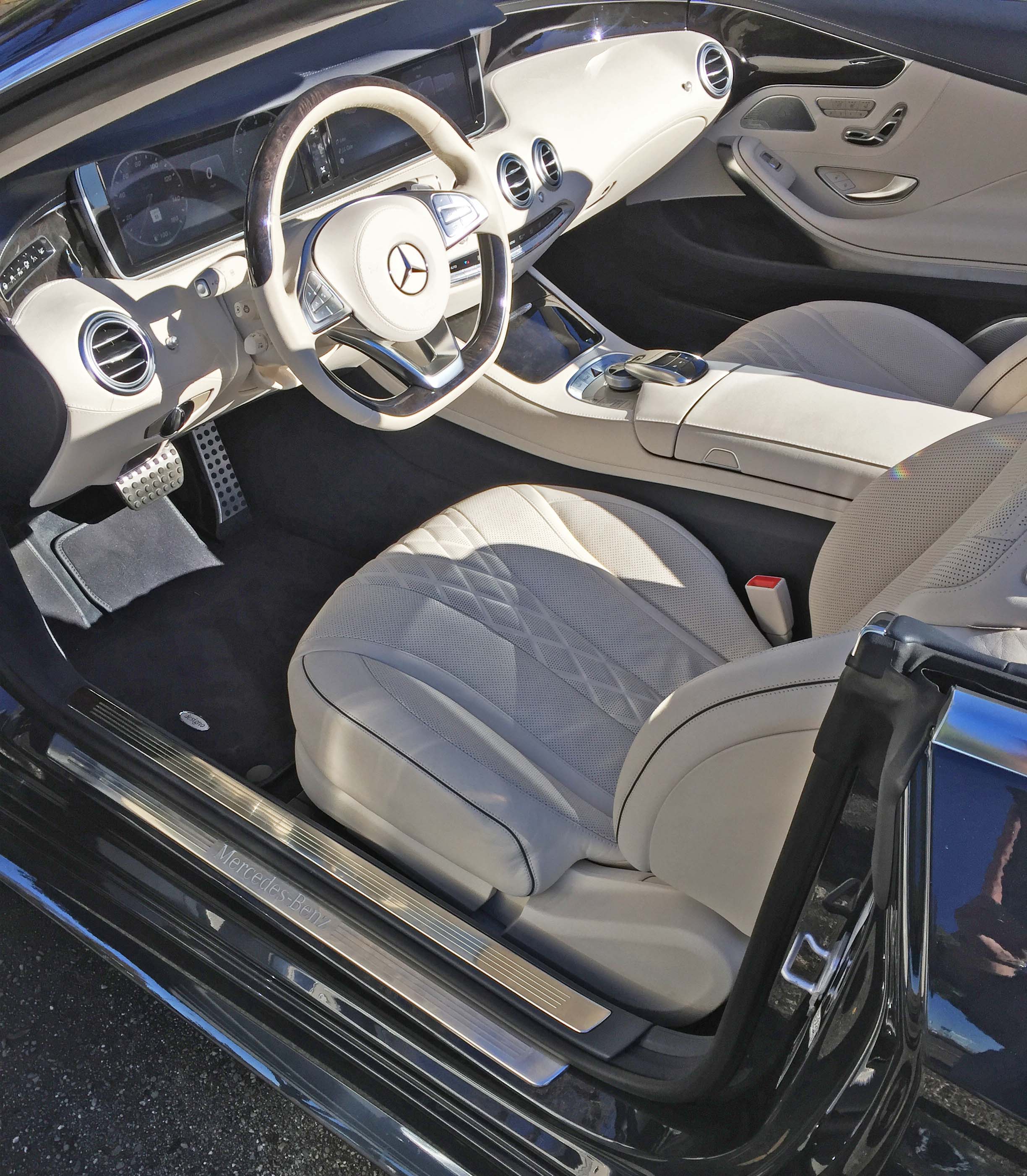 MBZ S550 Cab Int