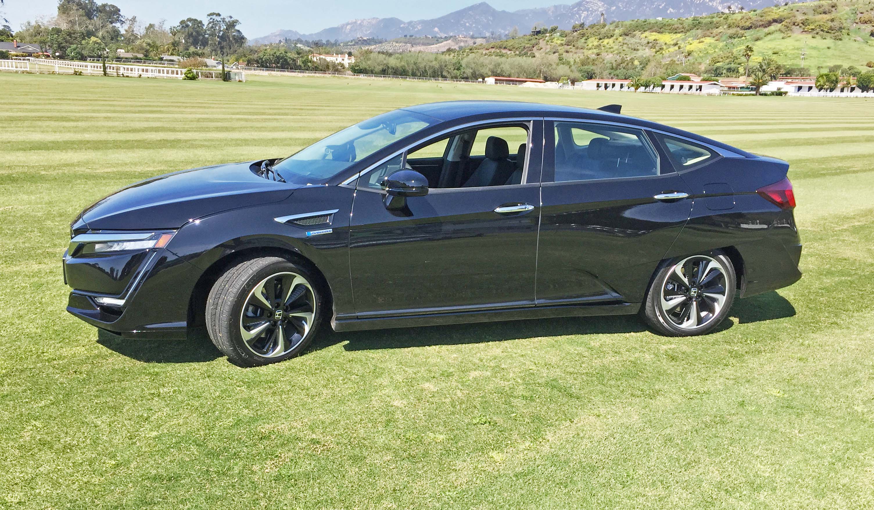 Honda Clarity Fuel Cell LSD