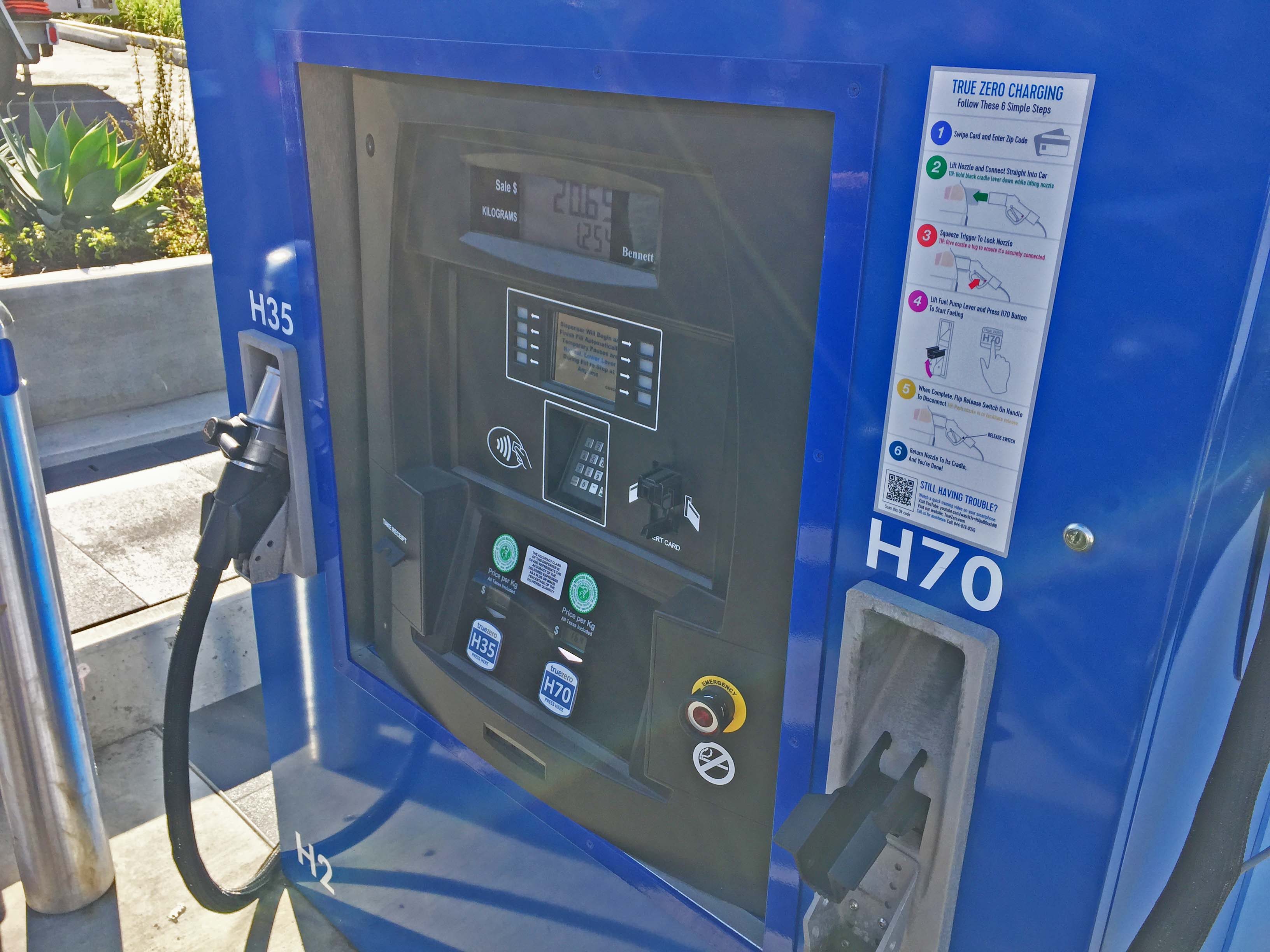 Honda Clarity Fuel Cell Station