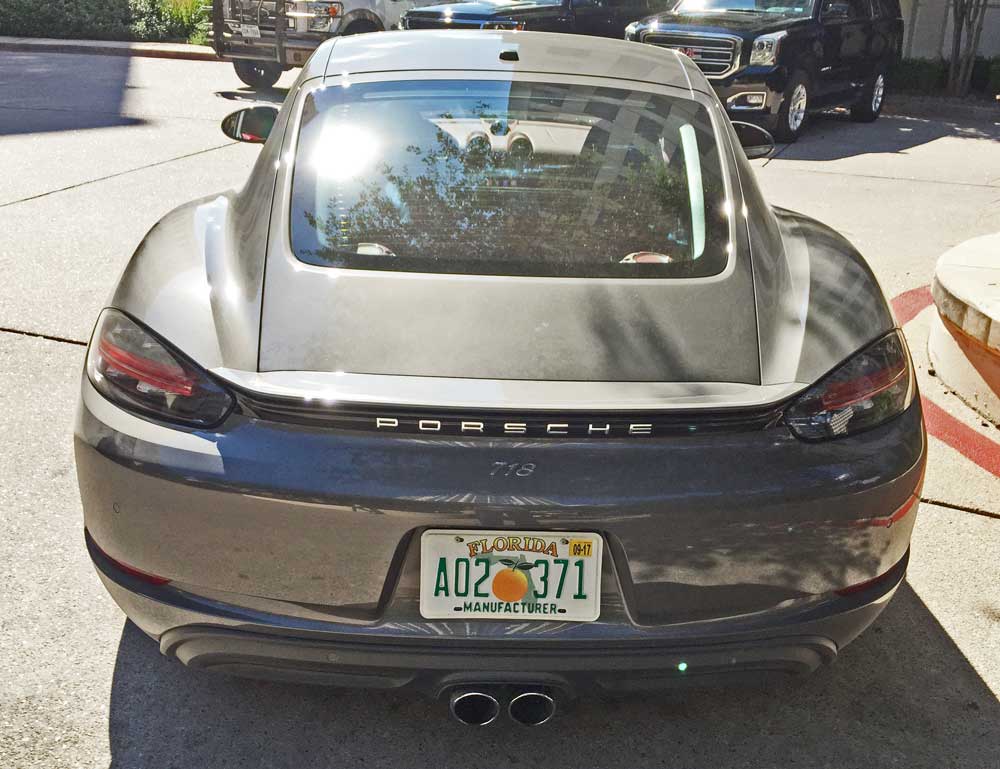 Porsche-718-Cayman-Tail