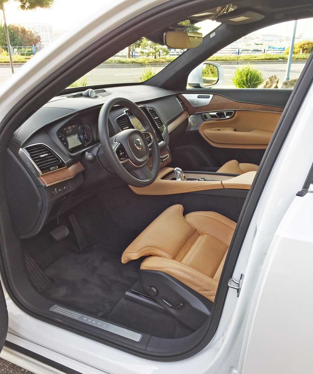 Volvo-XC90-T8-Int