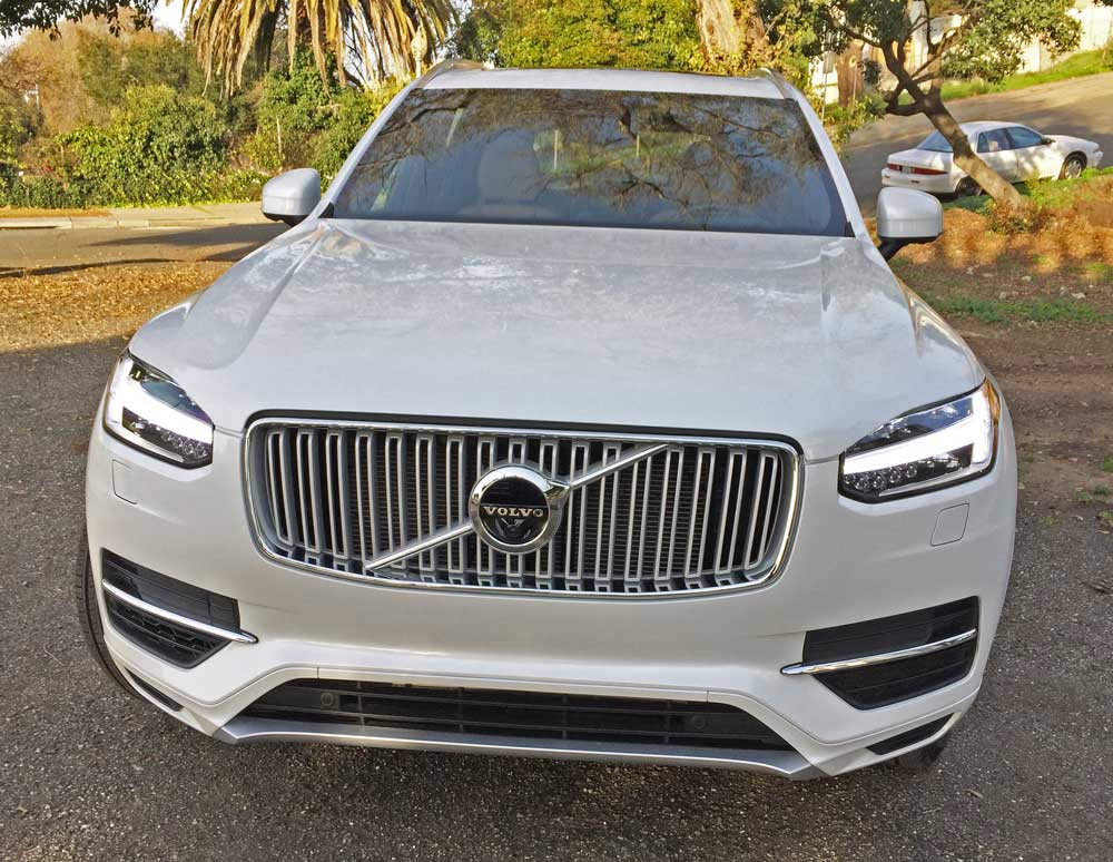 Volvo-XC90-T8-Nose
