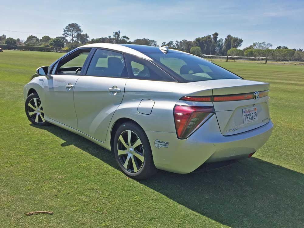Toyota-Mirai-LSR