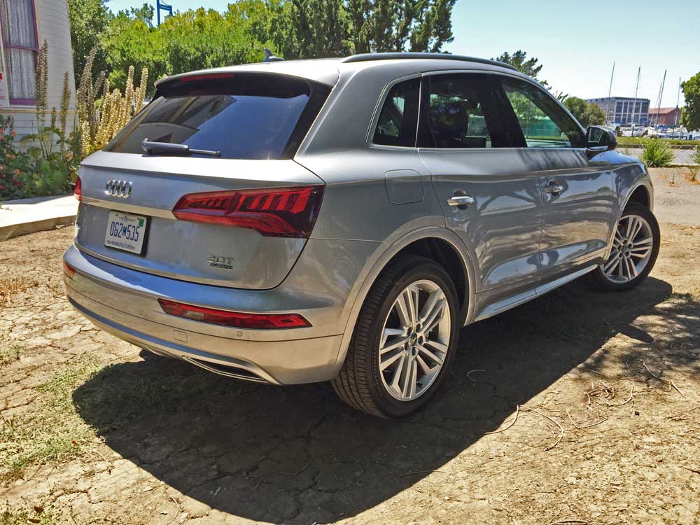 Audi-Q5-RSR