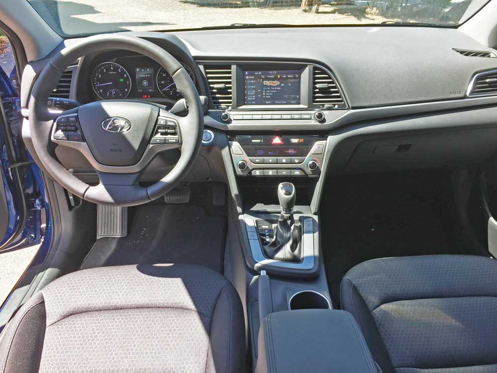 Hyundai-Elantra-Eco-Dsh