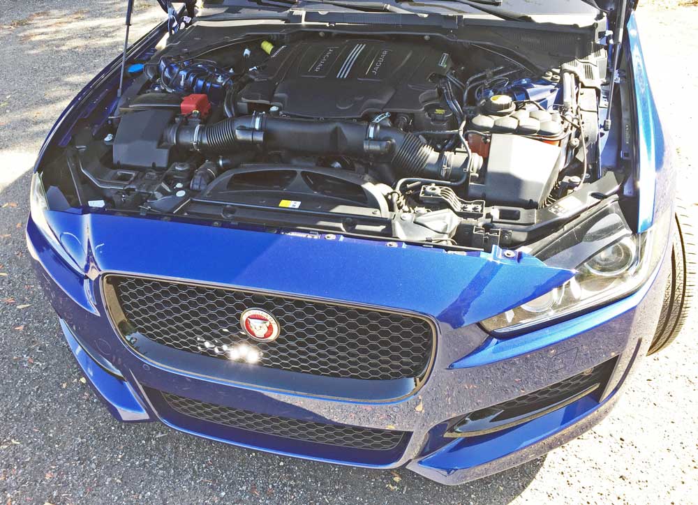 Jaguar-XE-35t-R-Sport-Eng