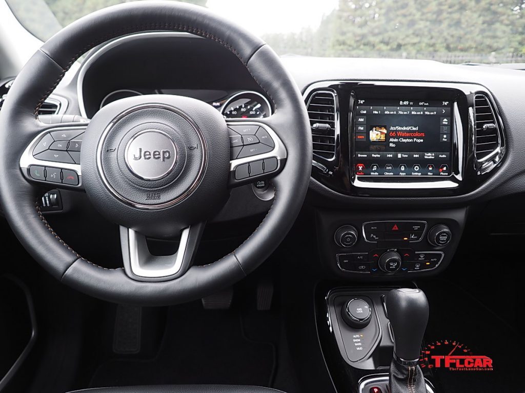 2017 Jeep Compass interior