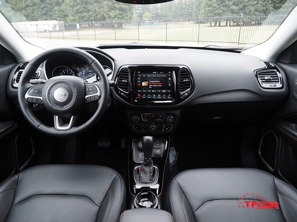 2017 jeep compass interior