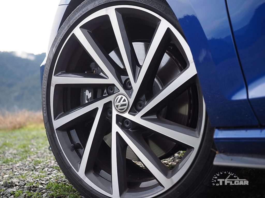 2018 VW Golf R new 19-in wheel
