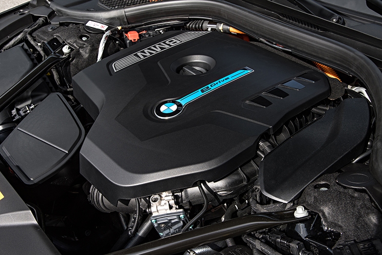 2018 BMW 740e xDrive iPerformance
