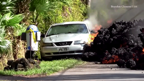 Ford Mustang devoured by lava from Kilauea eruption