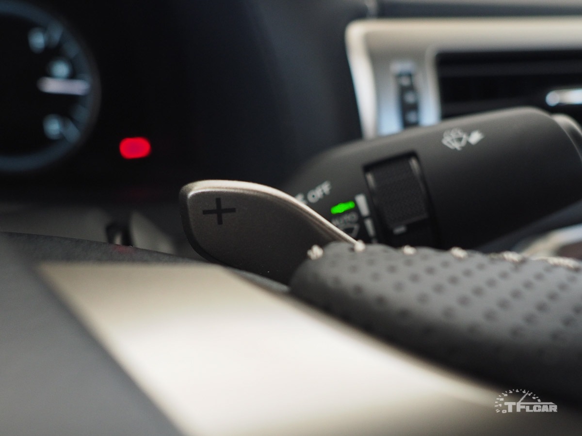 2018 Lexus GS 300 F Sport paddle shifter